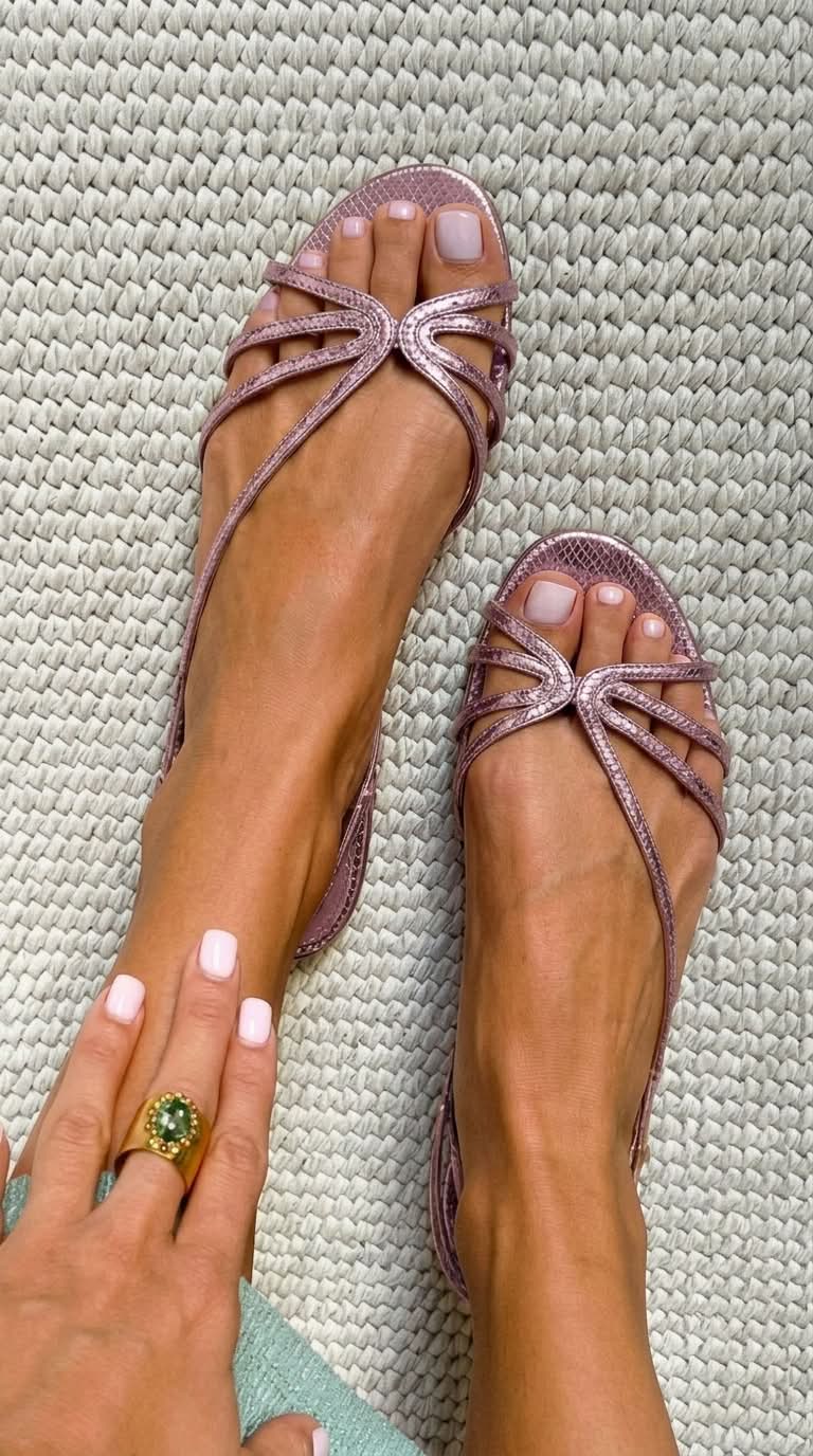 Ginebra | Sandalias Doradas Elegancia Estival
