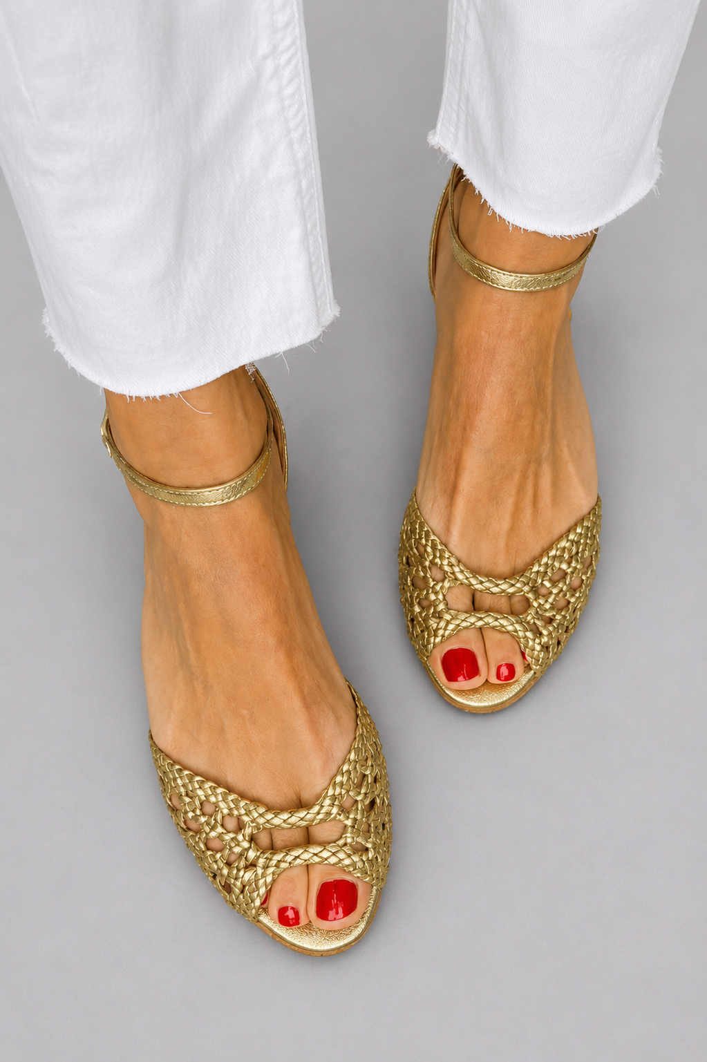 Isa | Sandalias Trenzadas Doradas