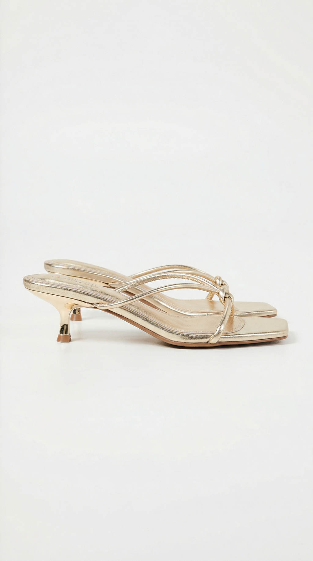 Sandalias con tacón Christina y detalle de nudo